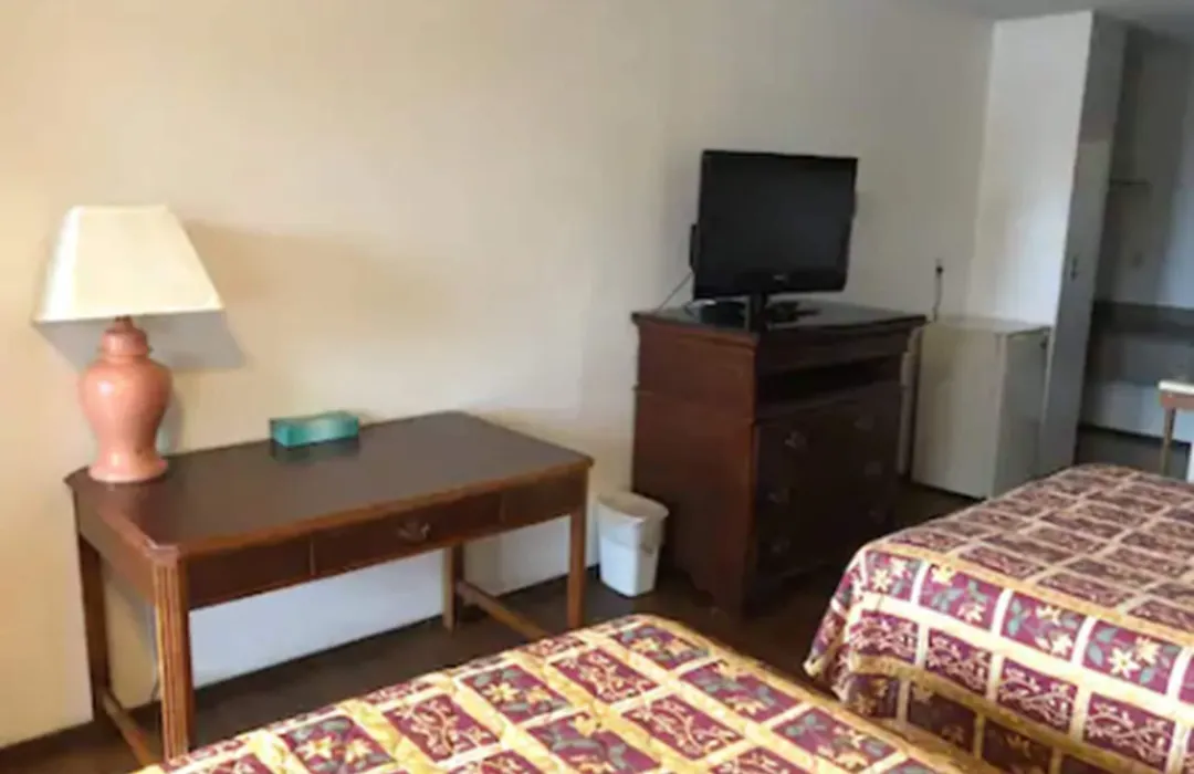 Kings Motor Inn-1