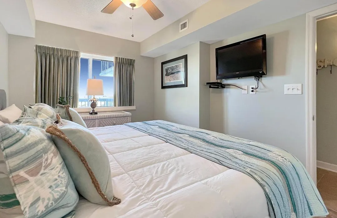 Malibu Pointe - 602-1