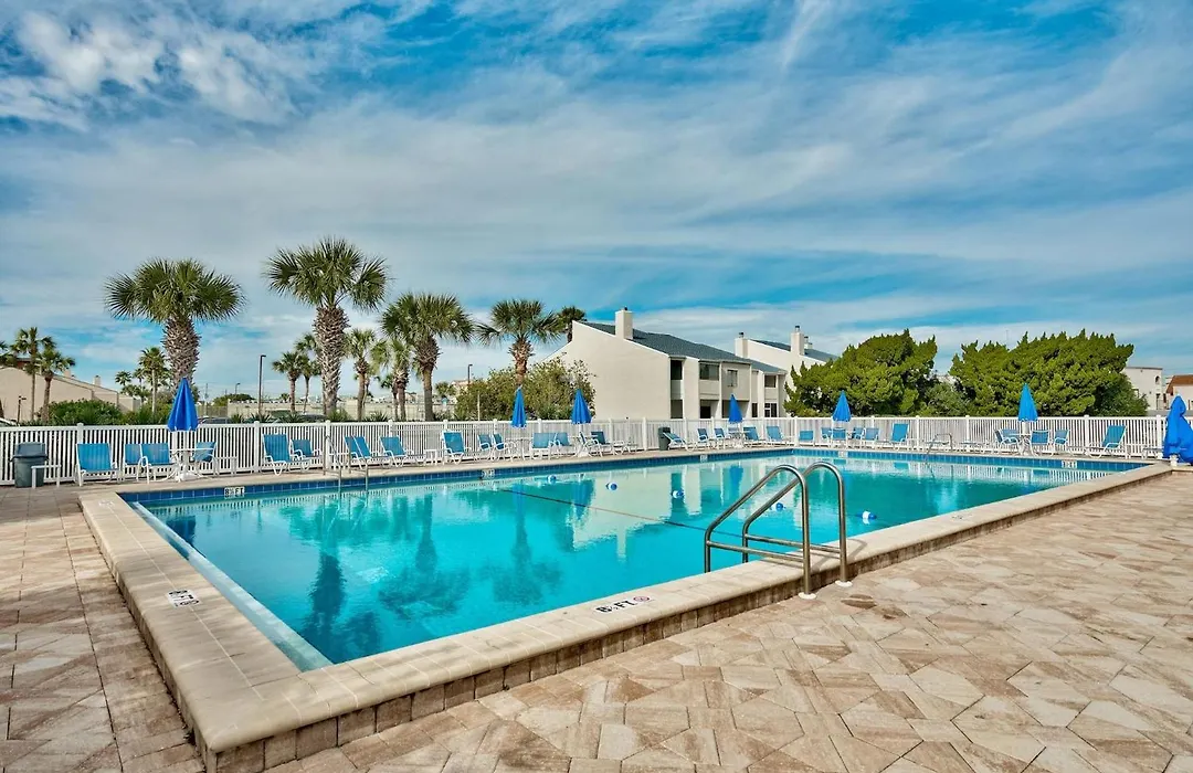 Shoreline Towers Townhouse 4-4-1