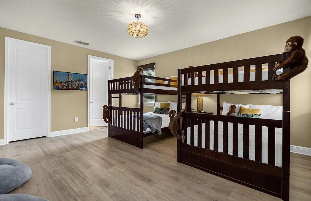 310 Falls Dr-1