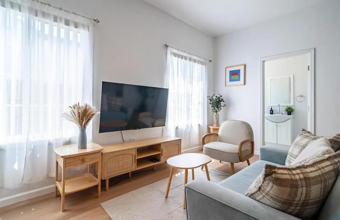 Cozy Designer 3Br 7-Mins To Oakland Airport-1