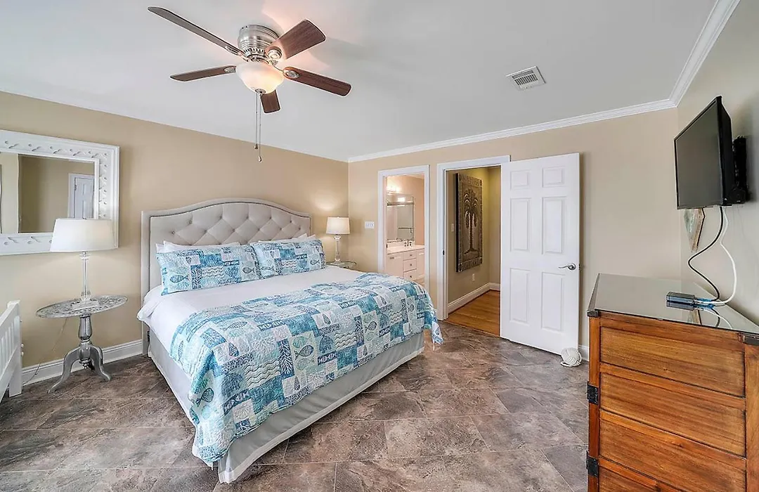 Emerald Belle - Gulf Front Home With Ocean Views & Spacious Deck-1