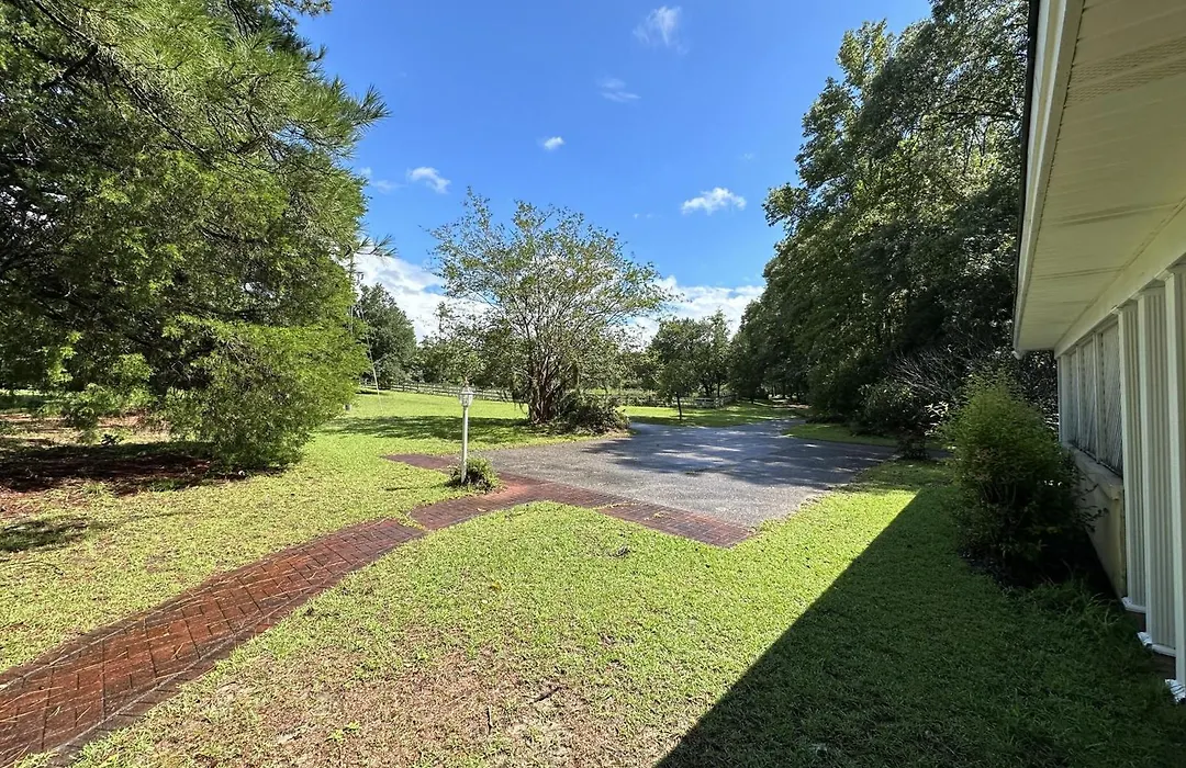 Deck & Private Dock! Waccamaw River Retreat-1