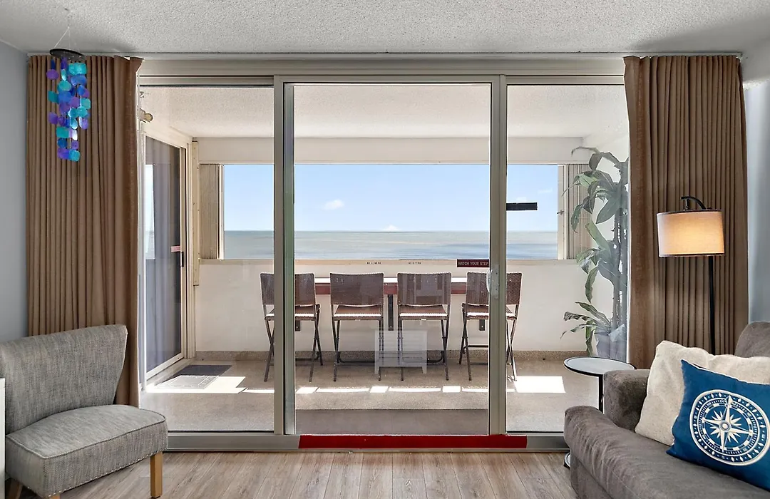 2 Bedroom Ocean Front Condo!-1