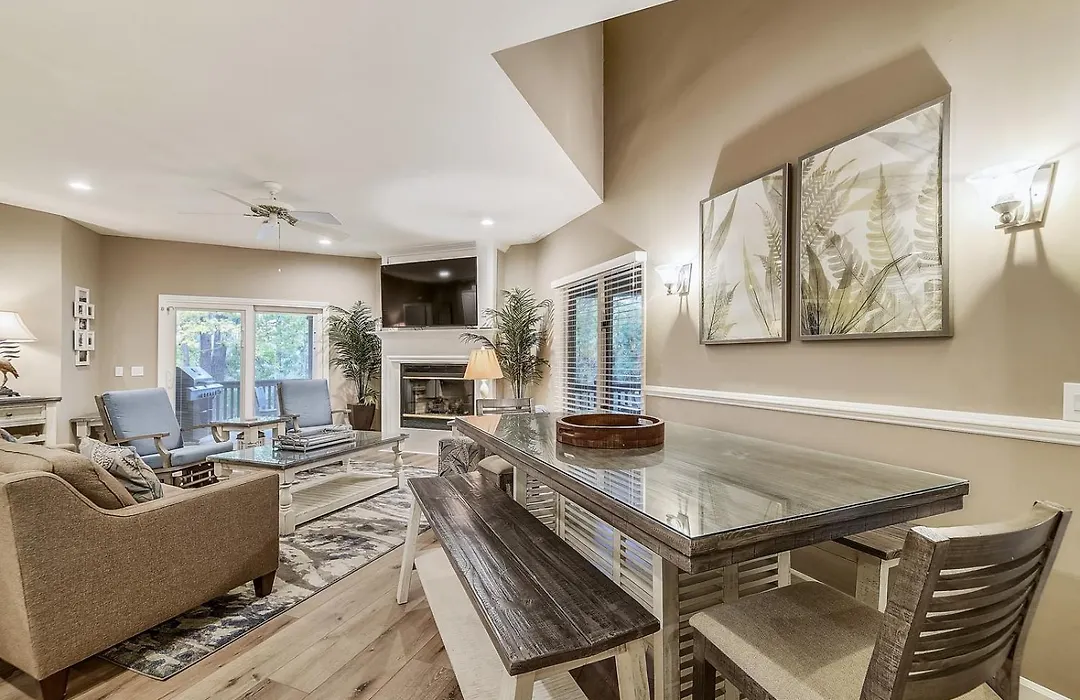8 Cottage Court-1