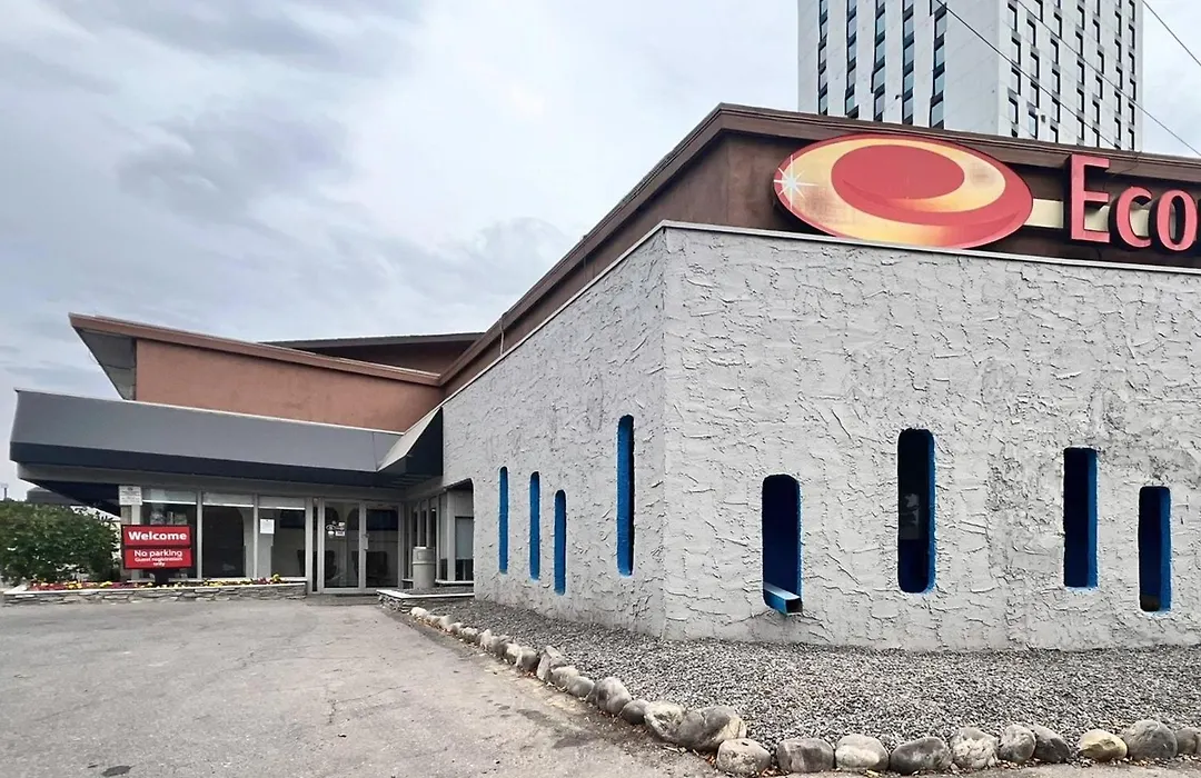 Econo Lodge Motel Village-1