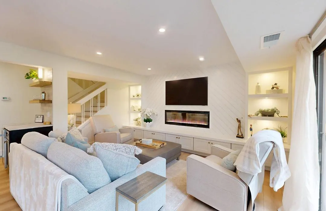 903 Inverness Village-1