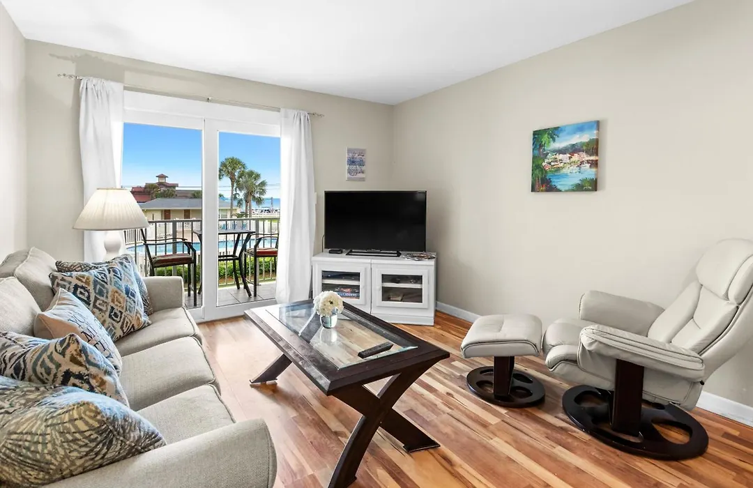 Tradewinds Condominium #25-1