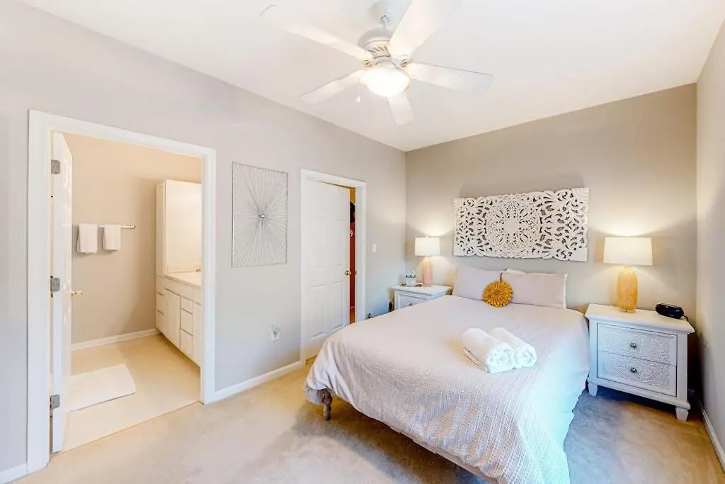 Creekwood --- 100 Cascade Ln, #109-1