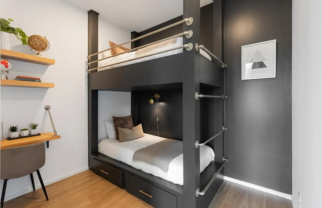 Gulch Condo With Pool Gym Private Patio & Garage-1