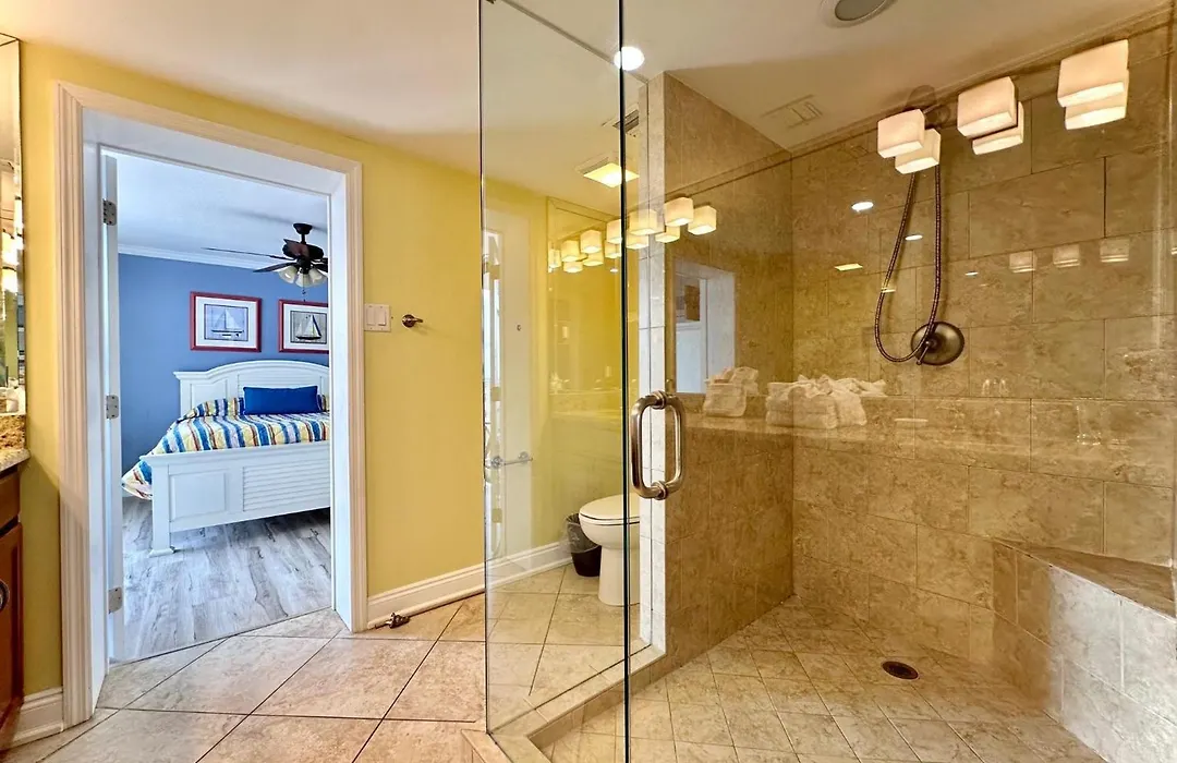 Pelican Walk 801-1