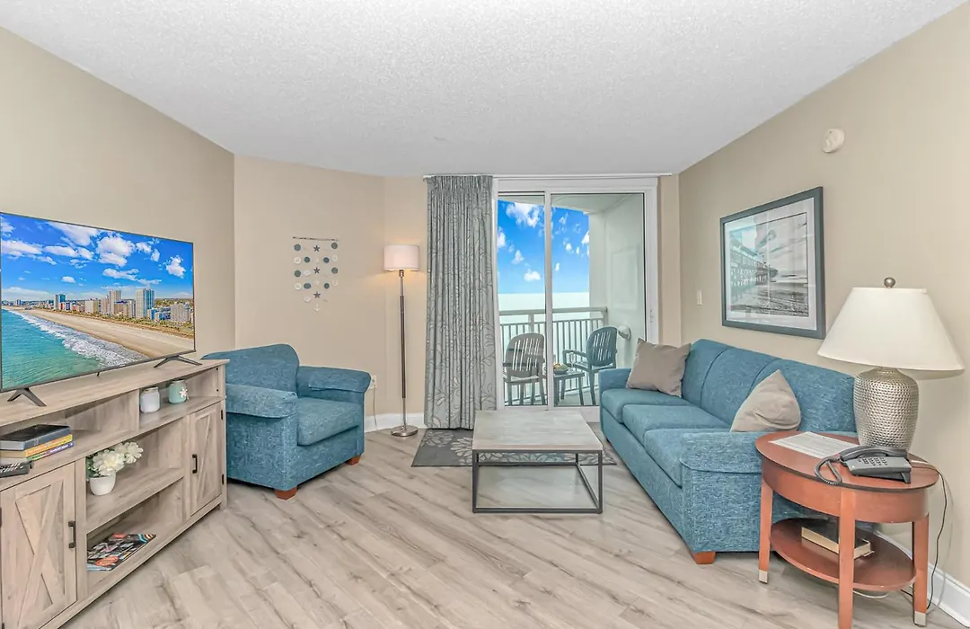 1 Bedroom Oceanview Penthouse At Sandy Beach! 1905-1