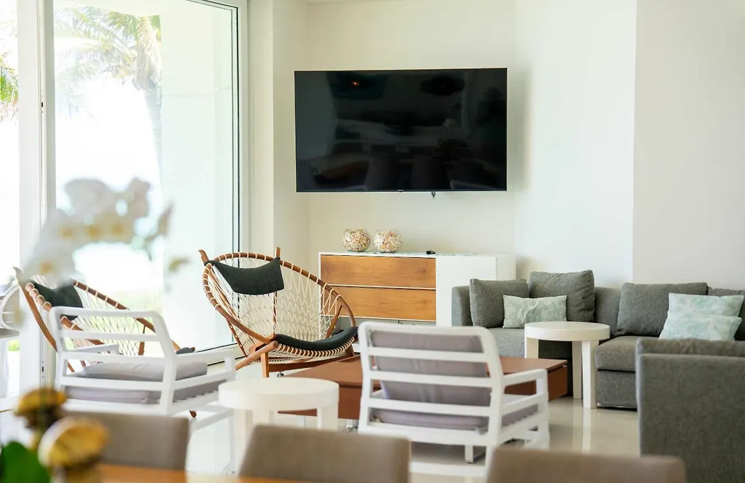 Villa Nizuc - Exclusive Beachfront Residence-1