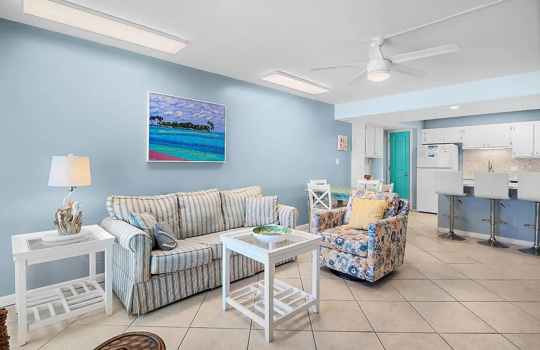 Aqua Villa 302-1