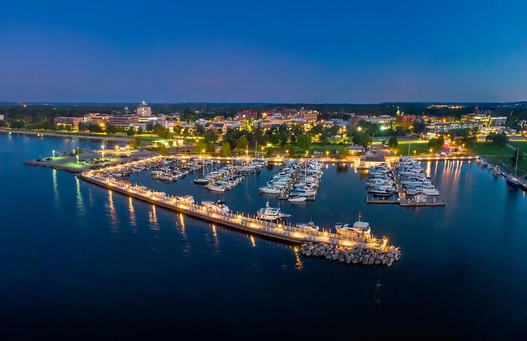 539 Bay Street Traverse City - Luxury Downtown Residences-1