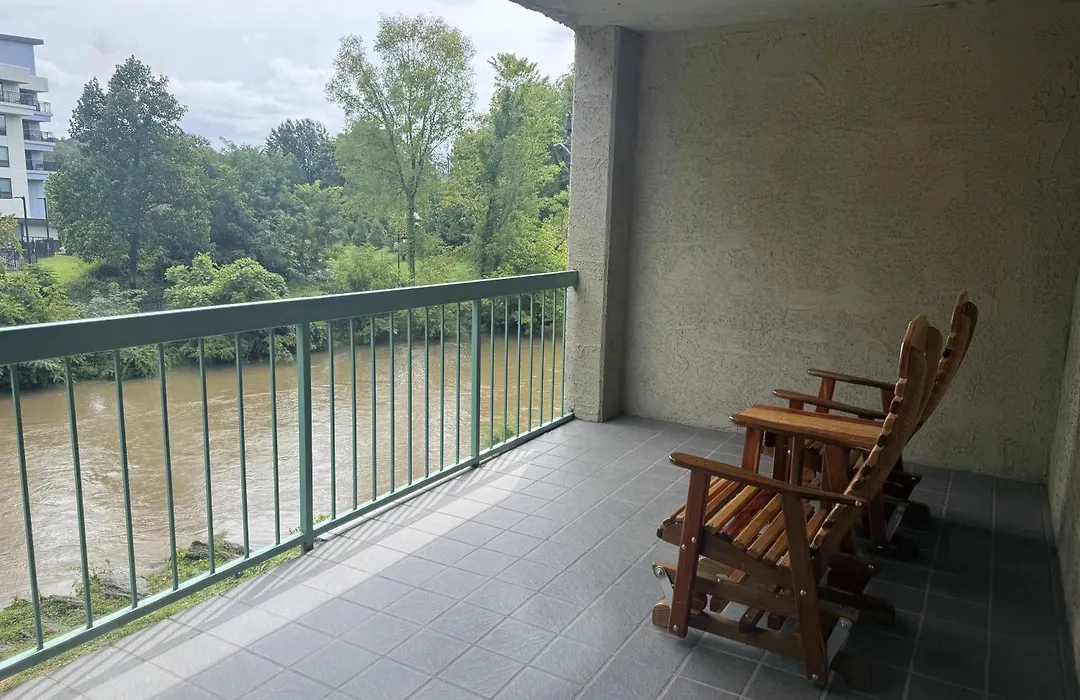 River Place Condos #610 3Bd-1