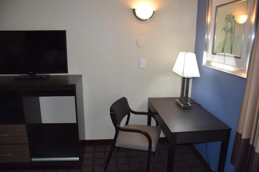 Hawthorn Suites By Wyndham Columbia-1