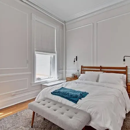 Historic Luxury Townhouse In Downtown Chicago-2