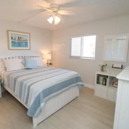 St Augustine Beach & Tennis Club 401-2