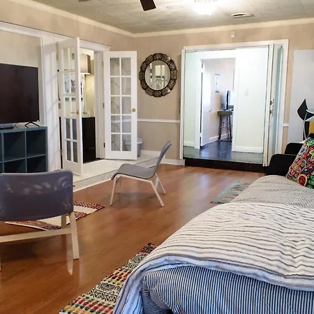 Oakwood Manor - Steps To Oaklawn, Minutes To Downtown, Lakes, More-2