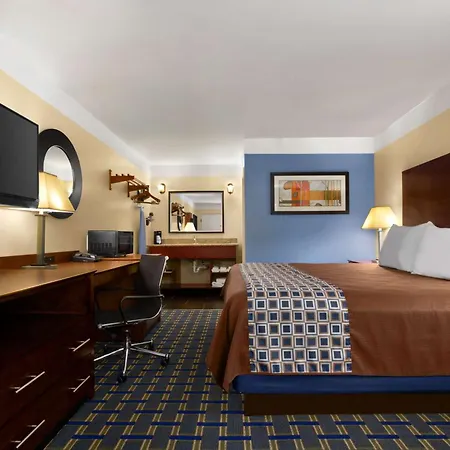 Days Inn By Wyndham Fultondale-3