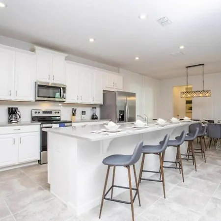 Solara Resort 6 Bedroom Vacation Home 8905-3