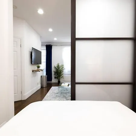 69-2D Stylish Lower East Side 1Br Apt Brand New-2