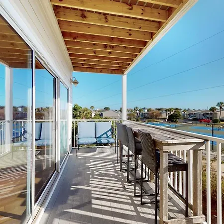 Beach Pointe 301-3