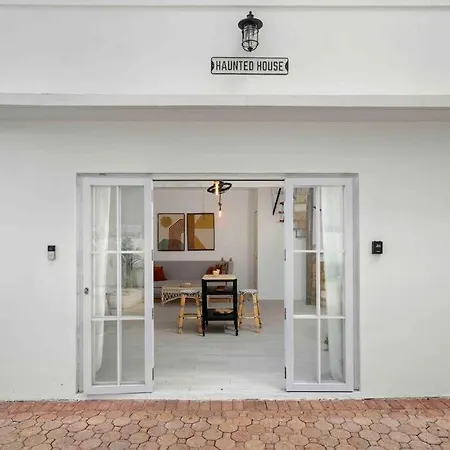 Villa Bohemia - Gated Estate - 1 Of 2-3
