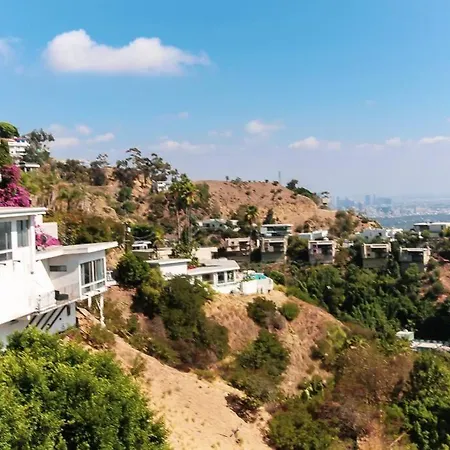Hollywood Hills Modern Sanctuary-Jaw Dropping View-3