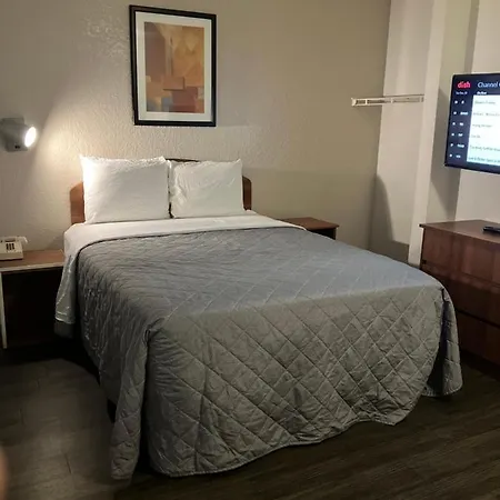 Intown Suites Extended Stay Columbia Sc - Broad River-2