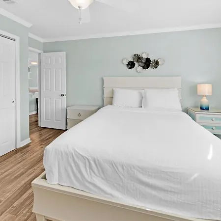 Crystal Village II 19B - 2Bd 2Ba Condo Near The Beach Sleeps 6-3