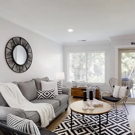 18 Courtside Villas-3
