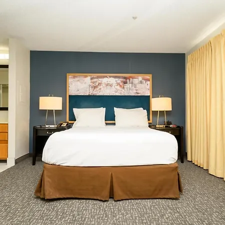 Philadelphia Suites At Airport - An Extended Stay Hotel-3