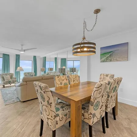 Inlet Reef 607 - Beach Front And Spacious With Free Beach Service-2