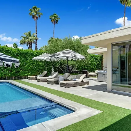 Canyon Palms Estate- Ultra-Luxe, Pool, Spa, Firepit, Outdoor Kitchen & More-2