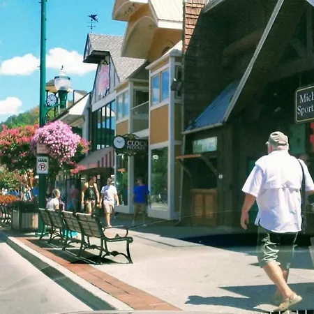 Lofts 207 New Update Heart Of Downtown Gatlinburg-2