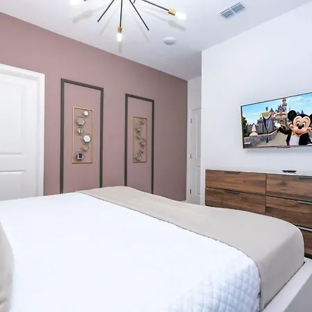 6163 Fantastic Home With 12Bd-3