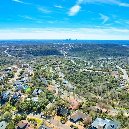 Austin 4 Bedroom Designer Pool Home-2