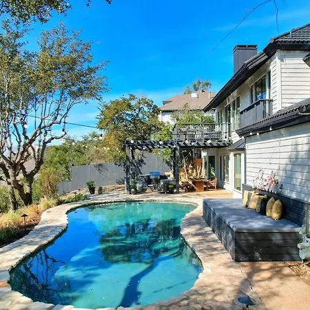 Austin 4 Bedroom Designer Pool Home-3