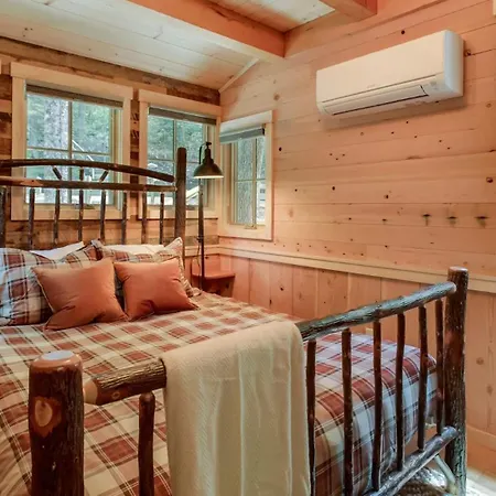 The Hemlock In Treehouse Grove At Norton Creek-2