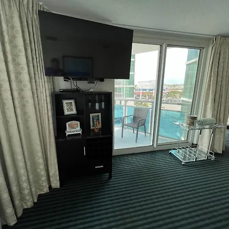 107 S Ocean Blvd, 0308 - Ocean Front Sleeps 6-2