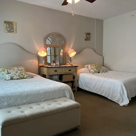 2501 S Ocean Blvd, 0811 - Ocean Front Sleeps 6-3