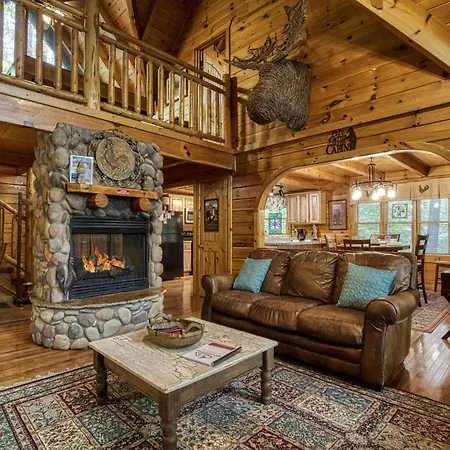 Free Attraction Tickets-Rise N Shine 3Br Cabin With Hot Tub, Pool Table-Arcade Game-3