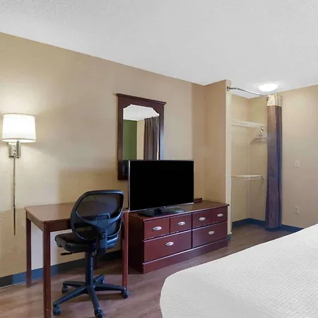 Extended Stay America Select Suites - Greensboro - Wendover Ave - Big Tree Way-3