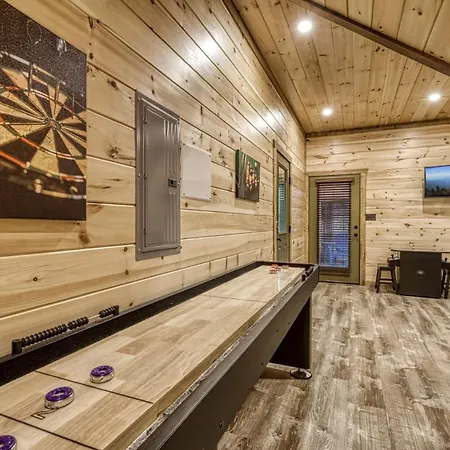 Ern841 - Sweet Feet Retreat - Location, Location, And Private Indoor Pool! Cabin-2