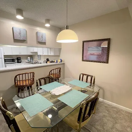 Compass Point 103-2