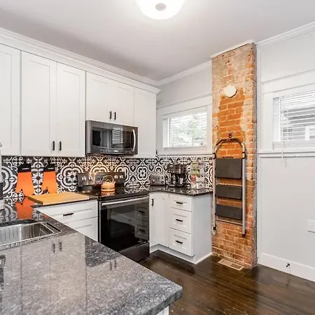 Spacious 5Br/5.5Ba Near Plaza & Museum-3