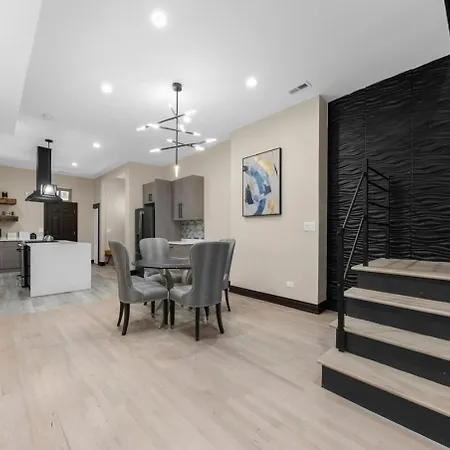 Romantic 3 Bed Home In The Heart Of The Park-3
