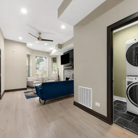Romantic 3 Bed Home In The Heart Of The Park-2